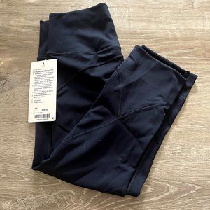 [Lululemon] In Movement Crop 19" sz 6